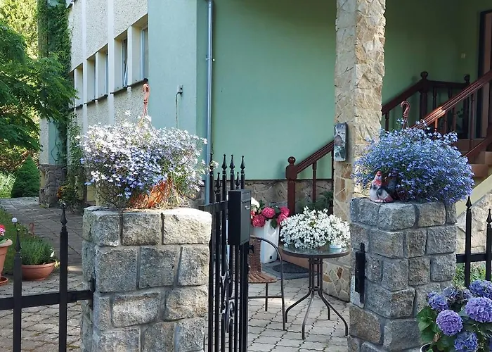 Veronika Гостевой дом 3*